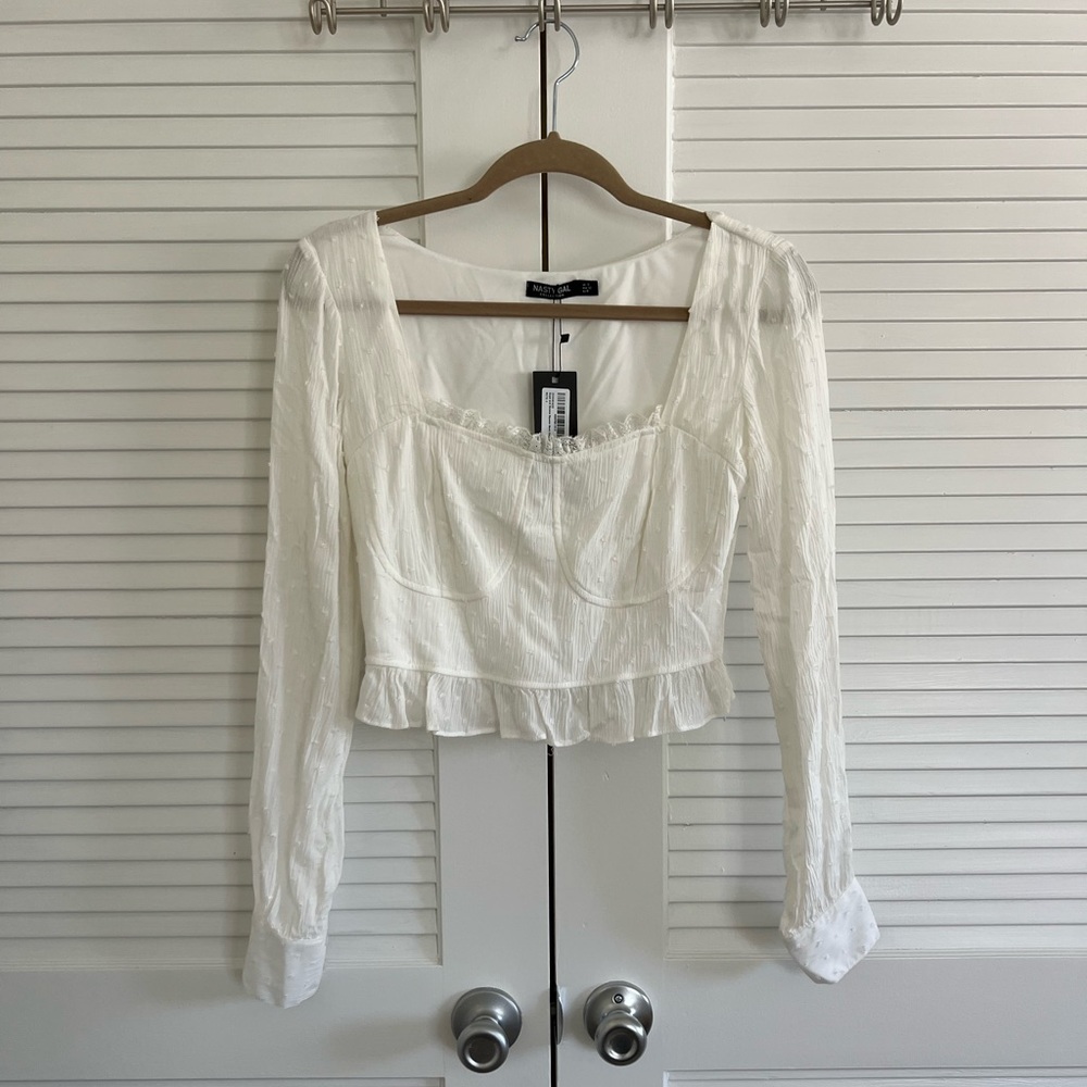 Cups and Downs Square Neck Crop NWT